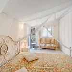 Casa Paola E Del Poeta Nyaraló *