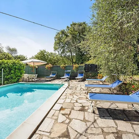 Casa Paola E Del Poeta Costa Carnara