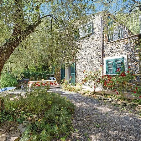 Holiday home Casa Paola E Del Poeta