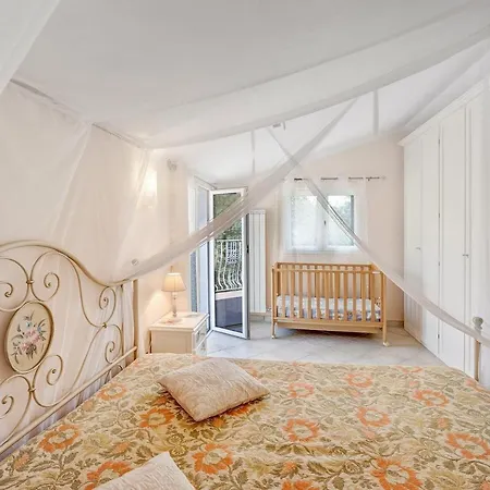 Casa Paola E Del Poeta Holiday home *