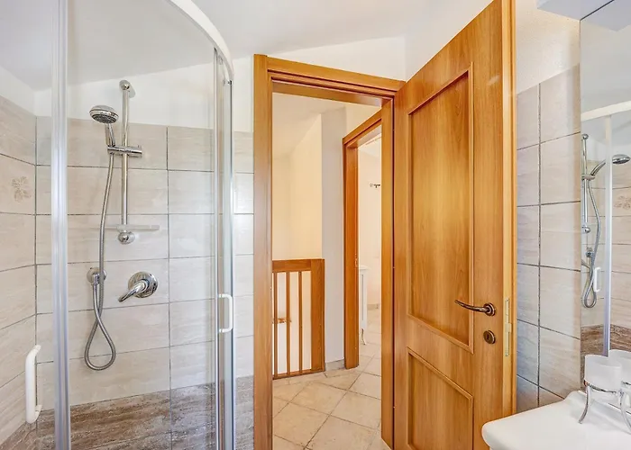 Semesterbostad Casa Paola E Del Poeta Costa Carnara